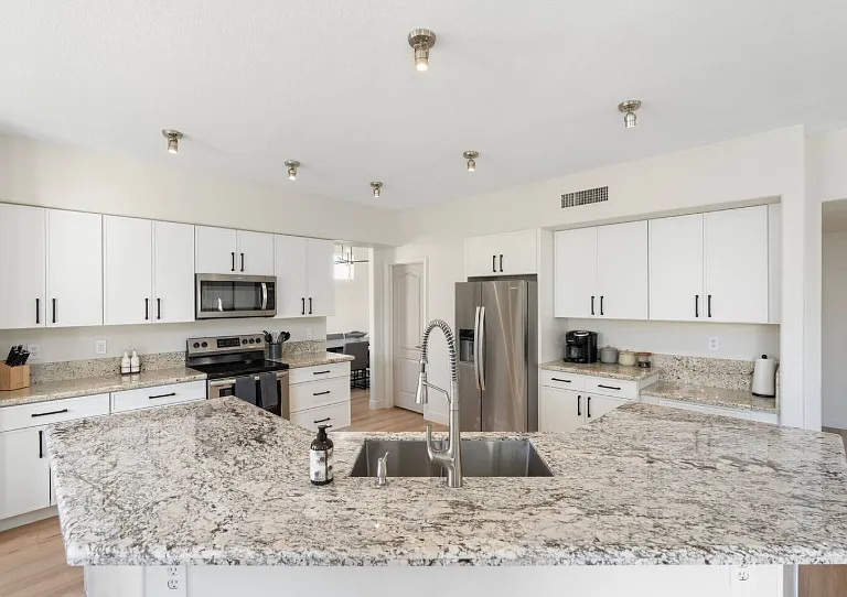 730 N Madrid Ln — Photo 14