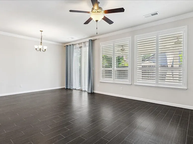 1875 Verrazona Dr — Photo 10