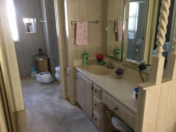 4th image of 70 Quail Hollow Dr