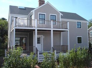 64 Franklin St APT F, Provincetown, MA 02657