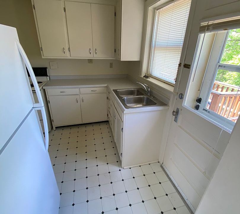 321 Spruce St Apartment Rentals Boonville, MO Zillow