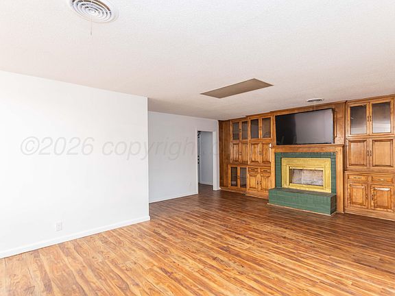 4th image of 2901 S Apache St