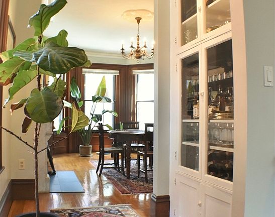 2nd image of 31 Fairfield St #3