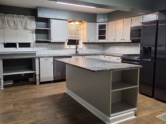 2nd image of 4327 W 187th St