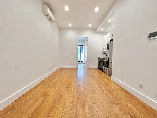 Rented by Doorway NYC, LLC | media 6