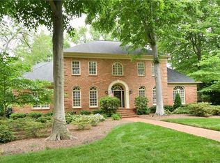 1 Loch Ridge Ct, Greensboro, NC 27408