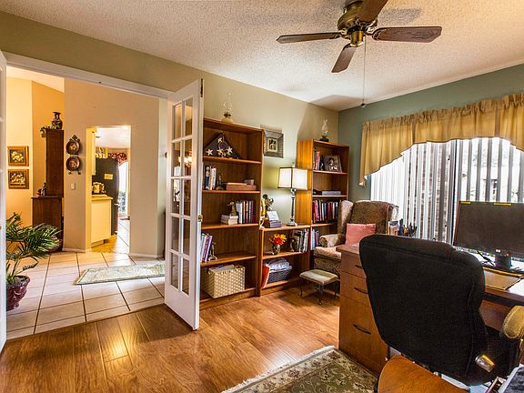 3rd image of 2313 S Walden Pl
