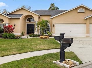 22711 Glyndon Point Rd, Lutz, FL 33549