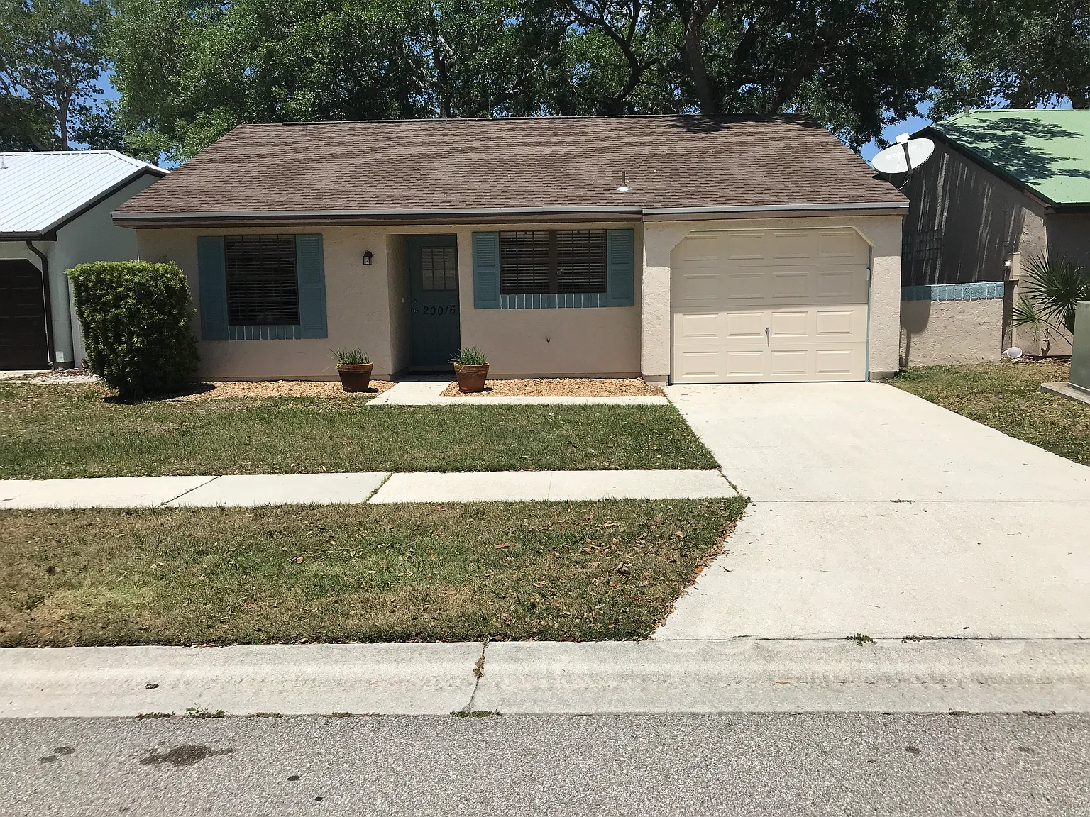 2 bed, 813 sqft, $1,575 — Photo 1