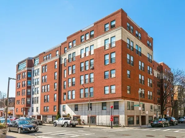 108 Peterborough St APT 5E, Boston, MA 02215