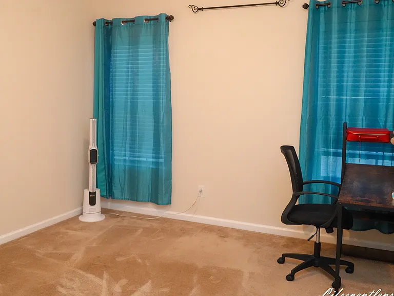 Bedroom #3 (middle of upstairs hallway)