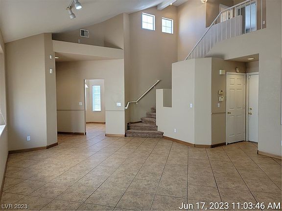 4th image of 2615 Summerview Pl #0