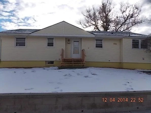 303 Stockade Ave, Newcastle, WY 82701