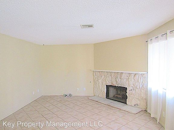 2nd image of 833 Rock Springs Dr APT 201