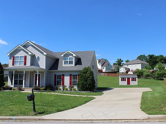2nd image of 742 Cedar Grove Ct
