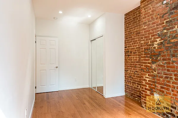 Rented by Nooklyn NYC LLC | media 7