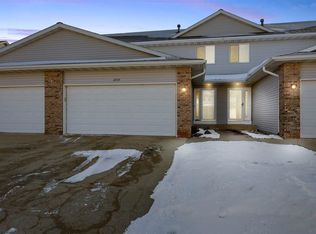 2725 Pheasant Ridge Ct, Marion, IA 52302