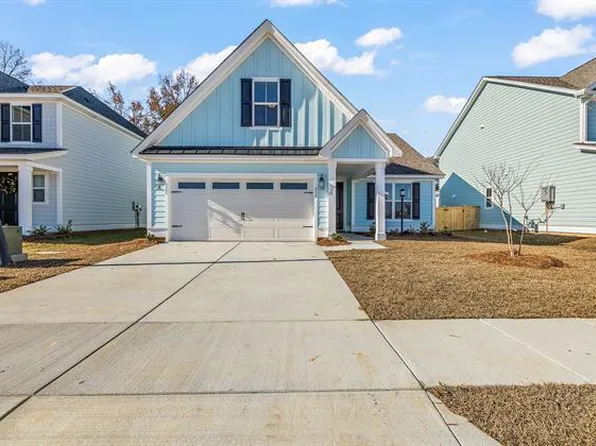 456 Eagleview Dr, Moncks Corner, SC 29461