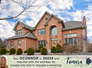 3 Lydia Ct, Elgin, IL 60124