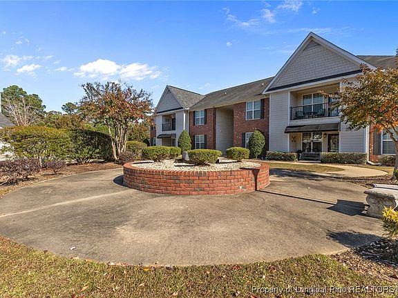 4th image of 1922 Harcourt Cir APT 104