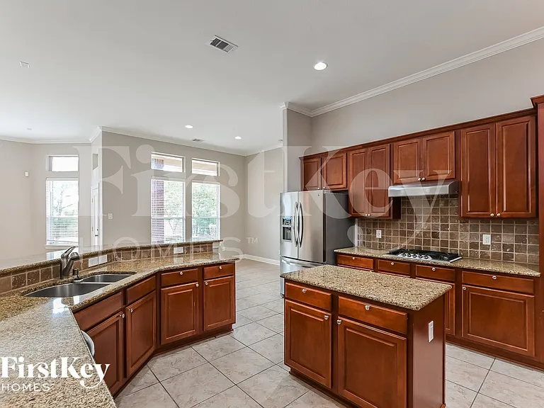 1934 Graystone Hills Dr — Photo 6