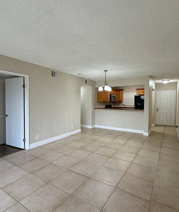 1st image of 1500 Lake Crystal Dr APT C