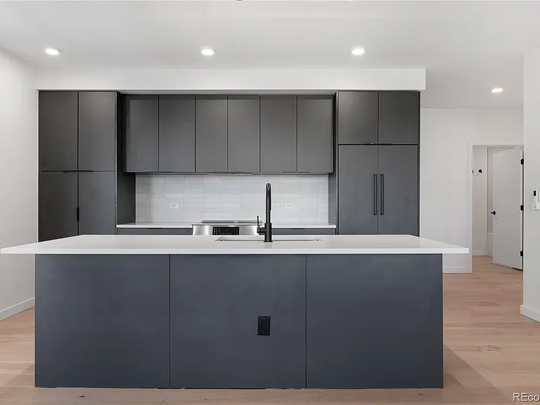 1601 Park Ave #307 — Photo 7