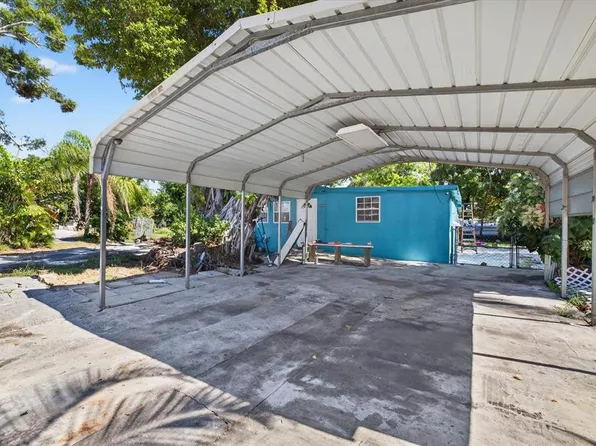 2839 19th St W, Bradenton, FL 34205