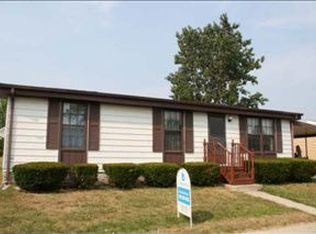 1353 Chateau Cir, Findlay, OH 45840