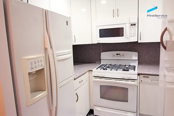 Rented by FirstService Realty (legacy) | media 20