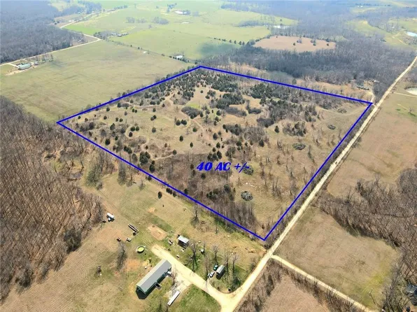 E 1320th Rd, El Dorado Springs, MO 64744