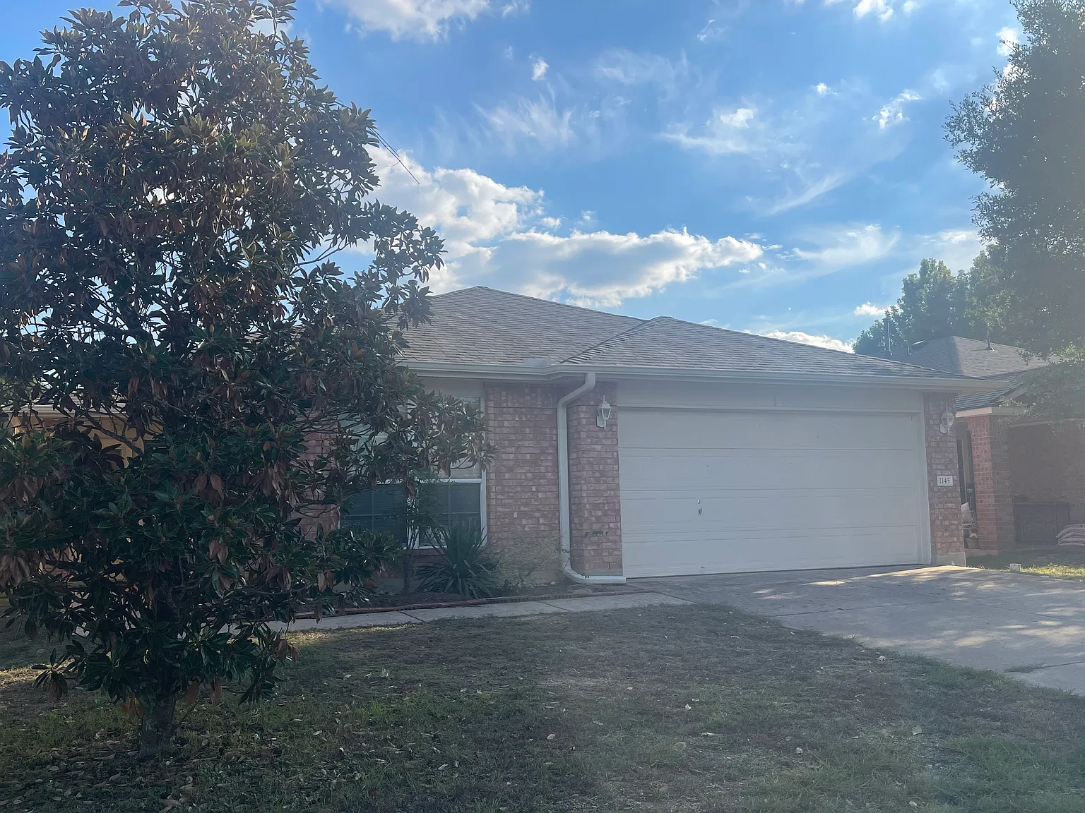 3 bed, 1439 sqft, $1,995 — Photo 2