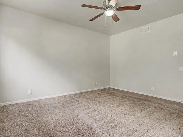 6702 Tamar Dr — Photo 13