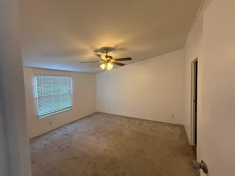 11101 E Sunset Dr — Photo 11