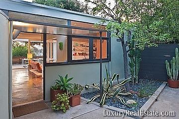 5th image of 2849 Avenel St