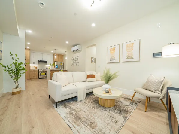 7813 Shaughnessy St, Vancouver, BC V6P 3Y2