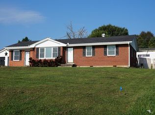 3115 Woodstock Dr, Danville, KY 40422