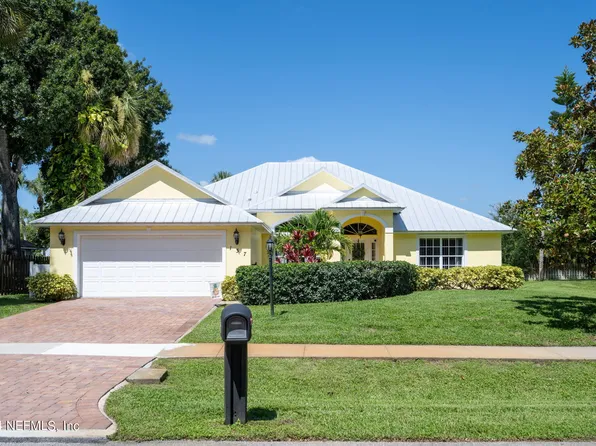 137 39TH Drive, Vero Beach, FL 32968