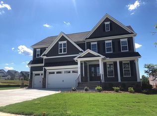208 Lofty Oak Ln, Holly Springs, NC 27540