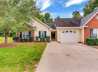 7859 Woodpark Dr, High Point, NC 27265