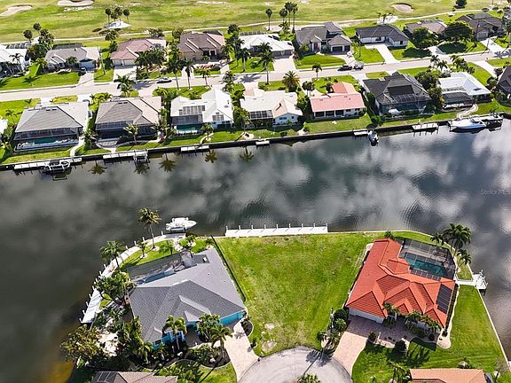 3rd image of 402 VALLETTA COURT LOT 11