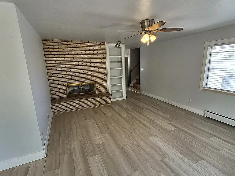1318 Virginia St — Photo 17