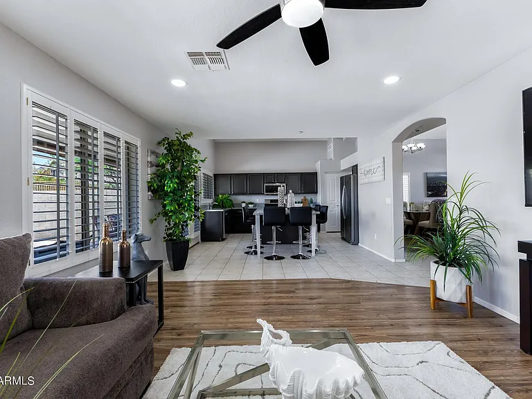 10458 E Karen Dr — Photo 12