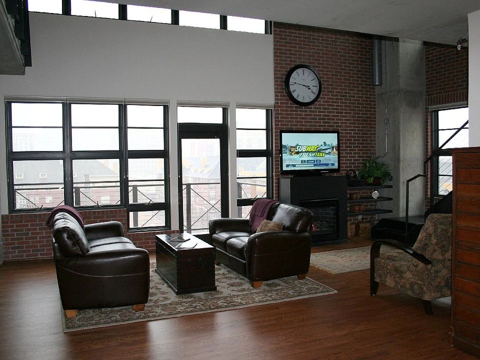 1st image of 1860 N Washington St APT 601