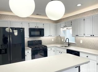 162 Vasser Dr, Piscataway, NJ 08854