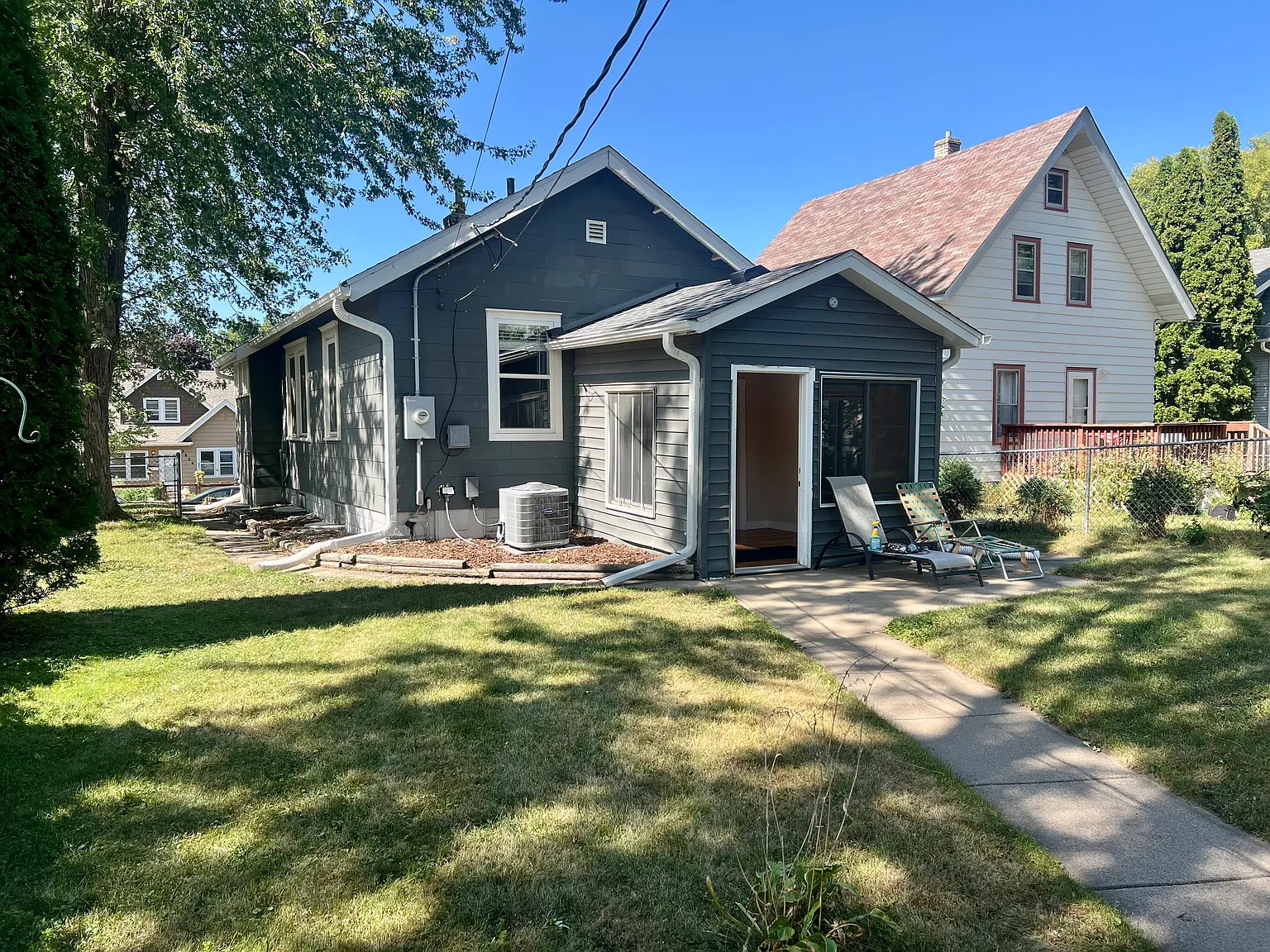 2 bed, 668 sqft, $1,700 — Photo 1