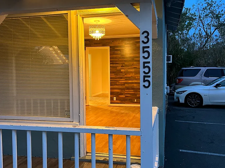 3555 Mount Diablo Blvd #C — Photo 2