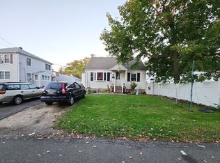 12 Richelieu St, Norwalk, CT 06850