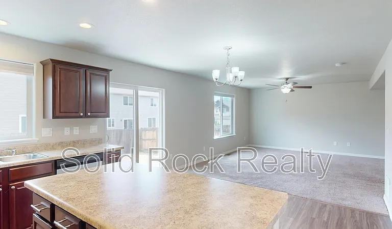 5323 Pabst Dr — Photo 5