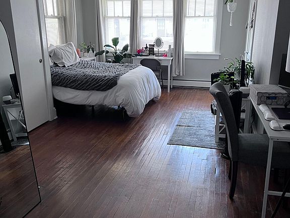 5th image of 507 W Lemon St #1